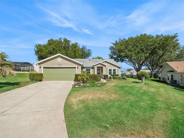 4730 SAWGRASS LAKE CIRCLE , LEESBURG, FL 34748
