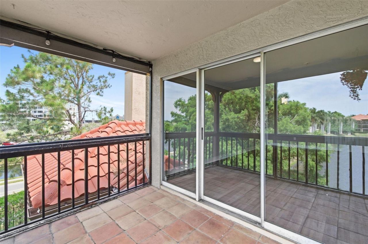 2400 Feather Sound Drive, Unit 1136, Clearwater, FL 33762 Photo