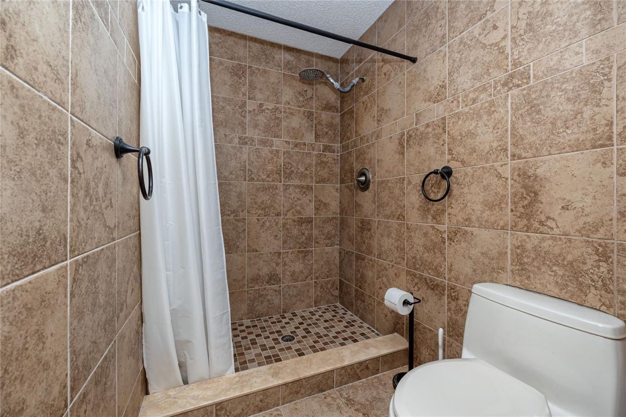 8759 Orient Way Ne, Saint Petersburg, FL 33702 Photo