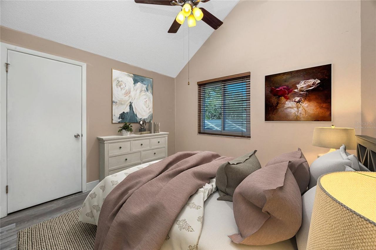 8759 Orient Way Ne, Saint Petersburg, FL 33702 Photo