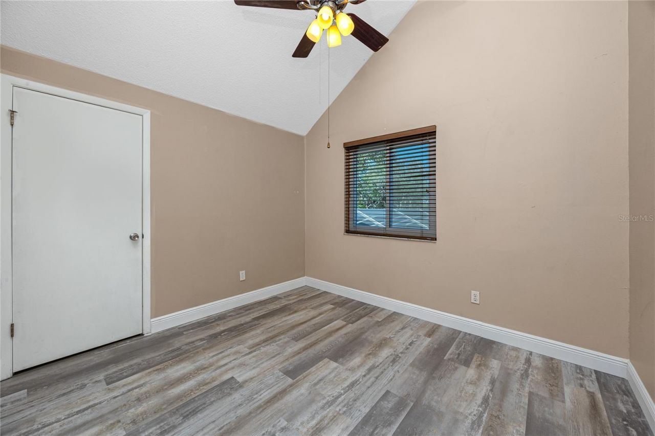 8759 Orient Way Ne, Saint Petersburg, FL 33702 Photo