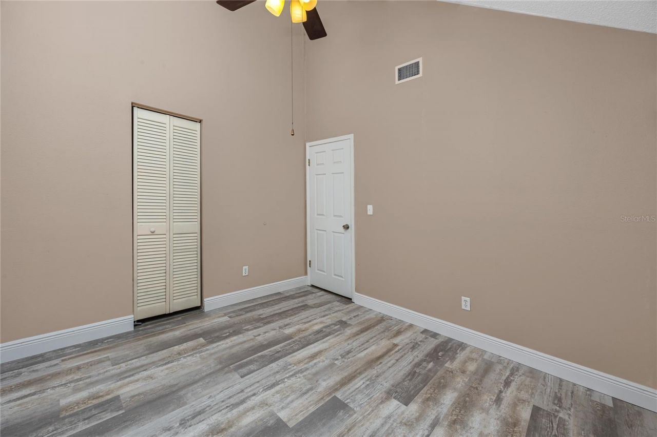 8759 Orient Way Ne, Saint Petersburg, FL 33702 Photo