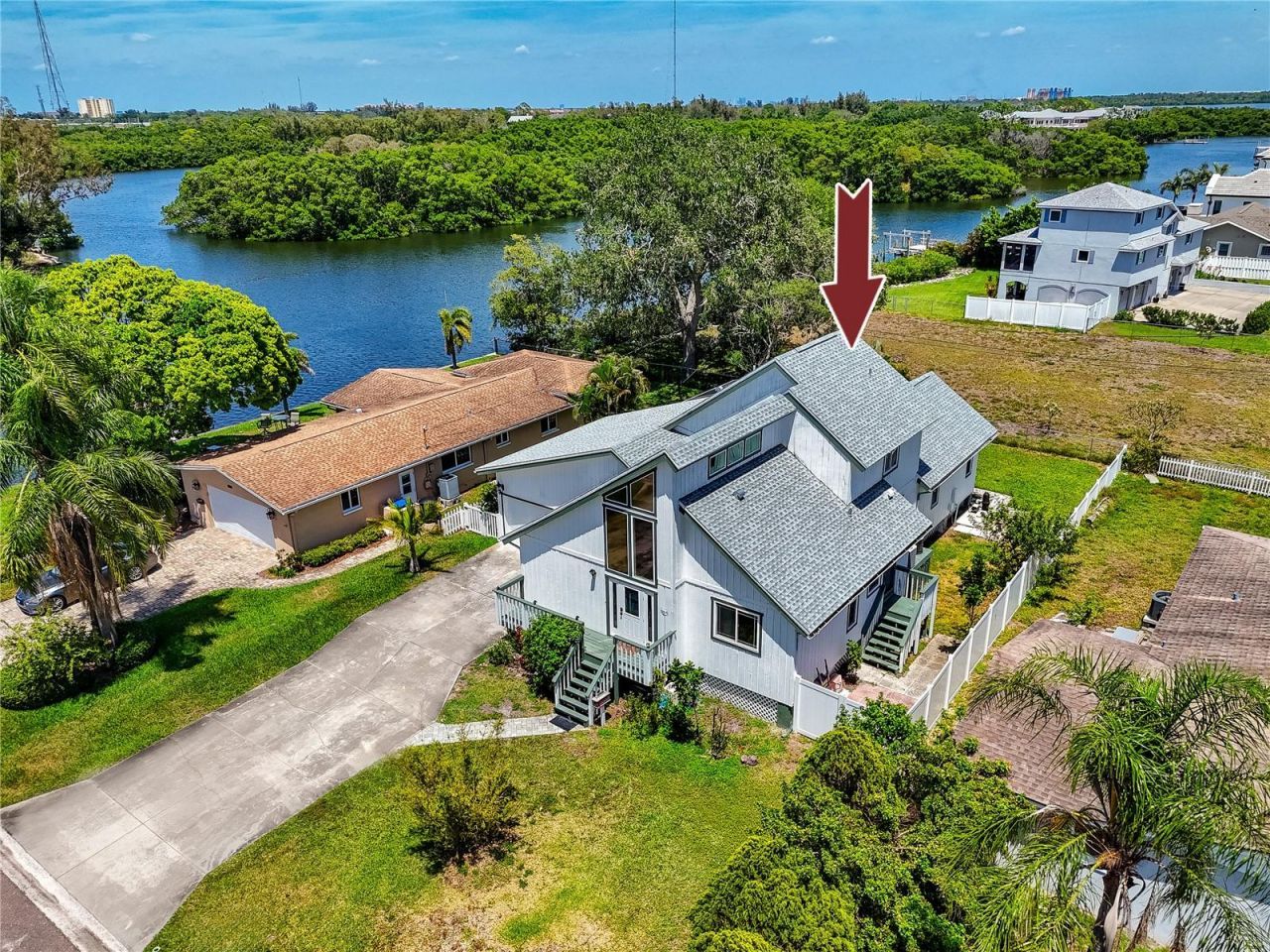 8759 Orient Way Ne, Saint Petersburg, FL 33702 Photo