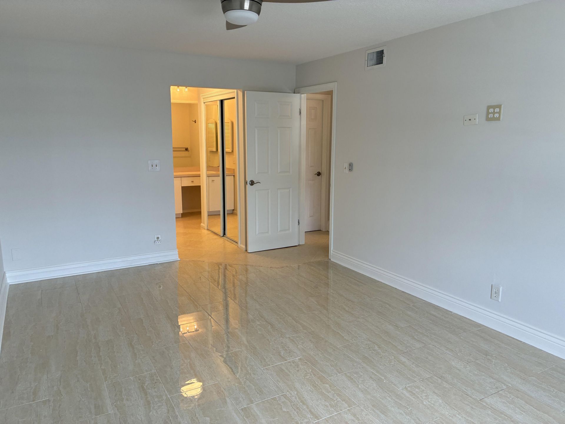 6299 Bay Club Drive, Unit 3, Fort Lauderdale, FL 33308 Photo