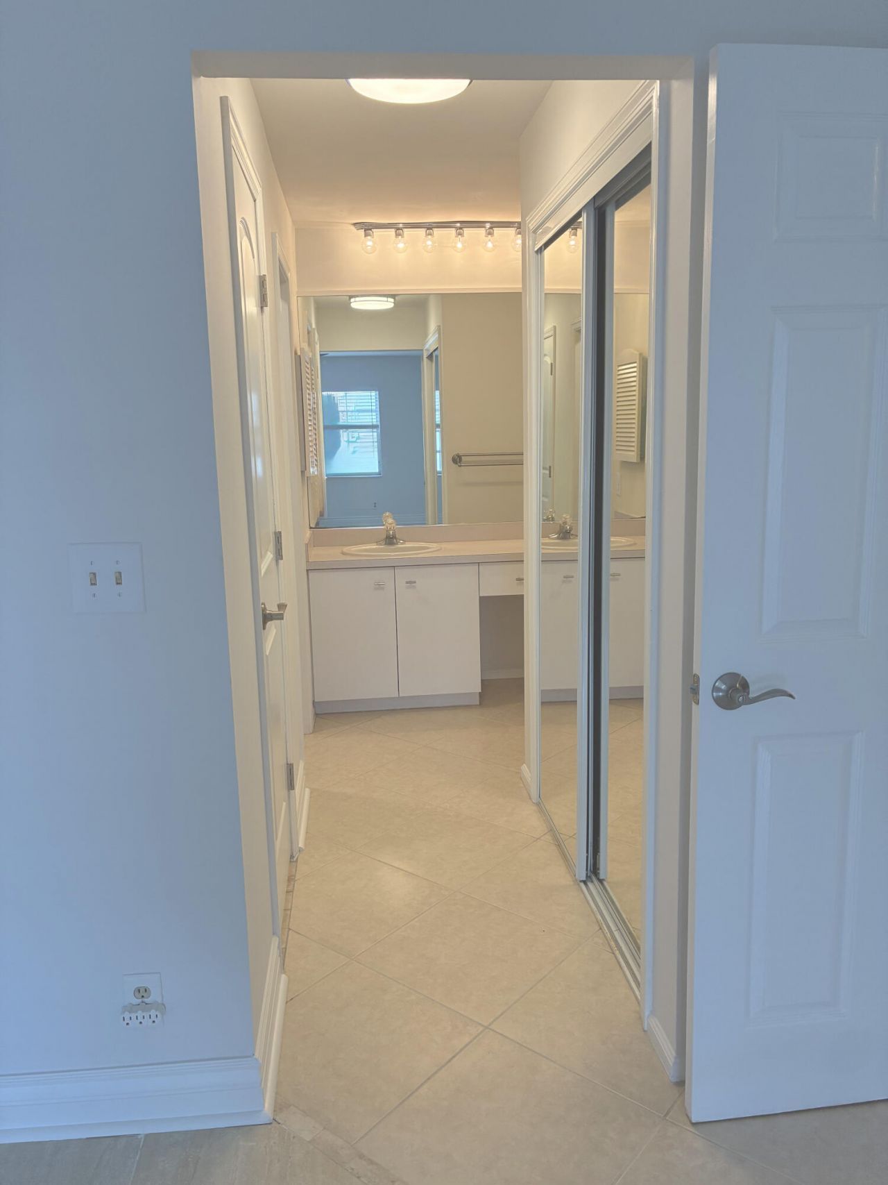 6299 Bay Club Drive, Unit 3, Fort Lauderdale, FL 33308 Photo