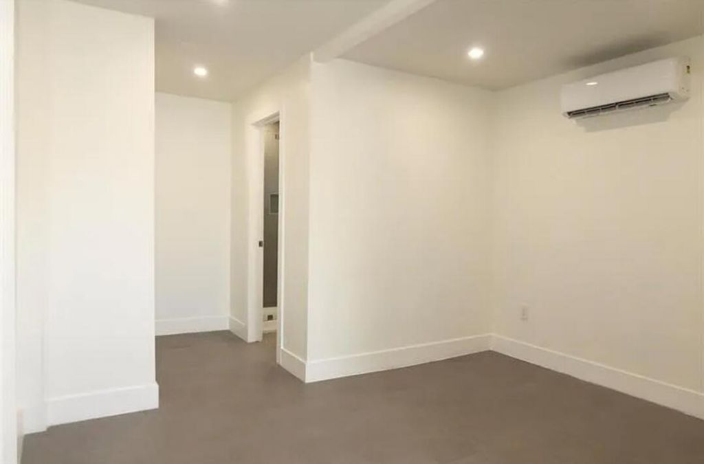 436 Fontana Drive, Palm Springs, FL 33461 Photo