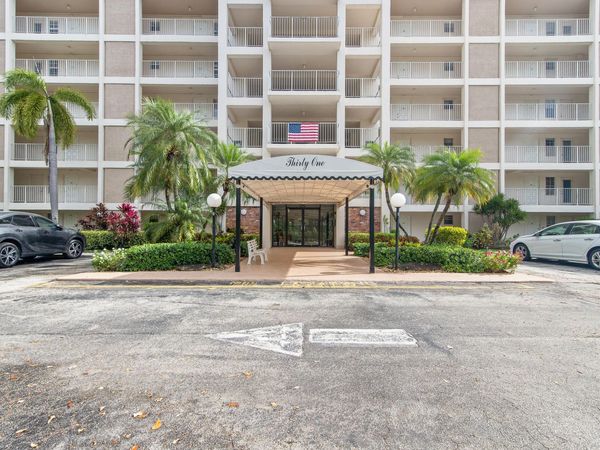 2901 S Palm Aire Drive, Unit 501, Pompano Beach, FL 33069