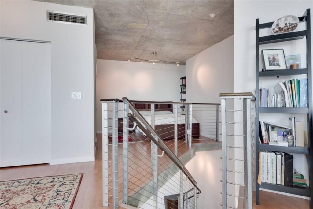 690 SW 1st Court, Unit Ph2-21, Miami, FL 33130 Photo