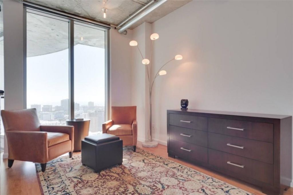 690 SW 1st Court, Unit Ph2-21, Miami, FL 33130 Photo