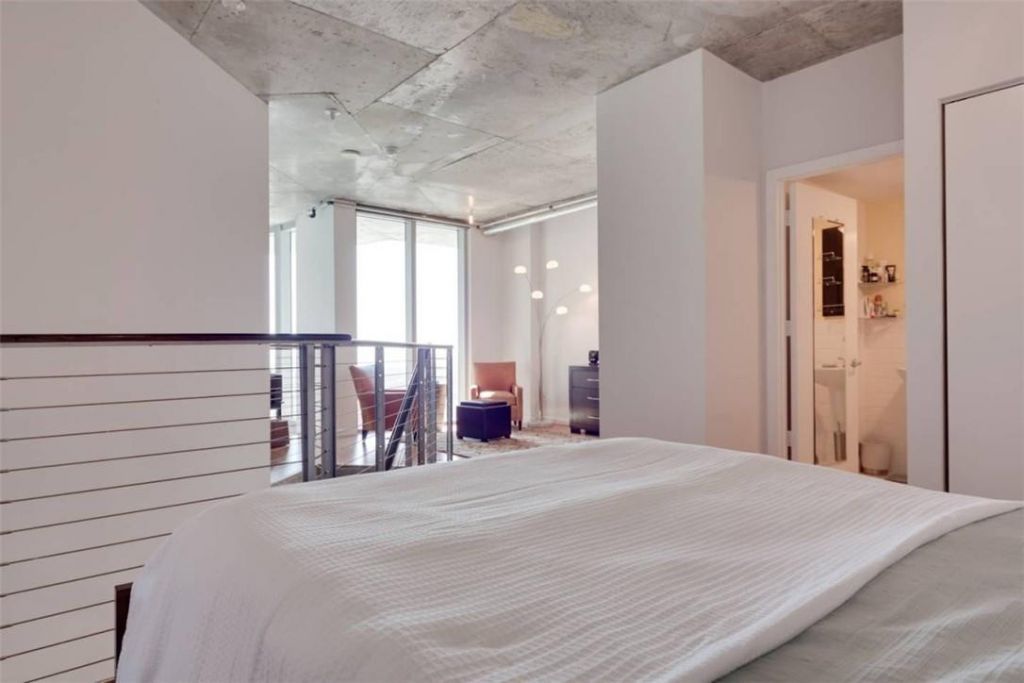 690 SW 1st Court, Unit Ph2-21, Miami, FL 33130 Photo