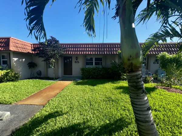5725 E Fernley Dr Drive E, Unit 65, West Palm Beach, FL 33415