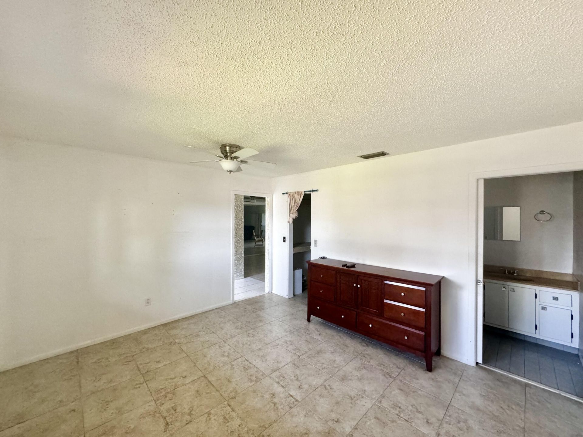 5725 E Fernley Dr Drive E, Unit 65, West Palm Beach, FL 33415 Photo