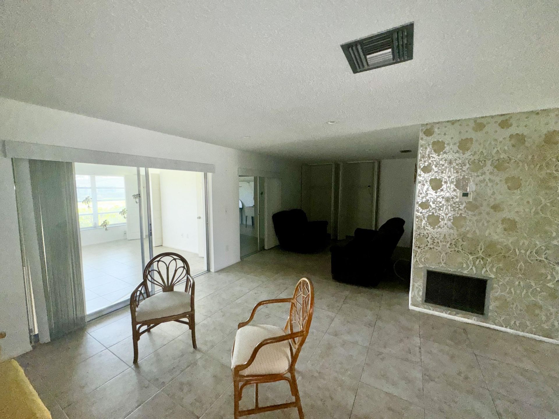 5725 E Fernley Dr Drive E, Unit 65, West Palm Beach, FL 33415 Photo