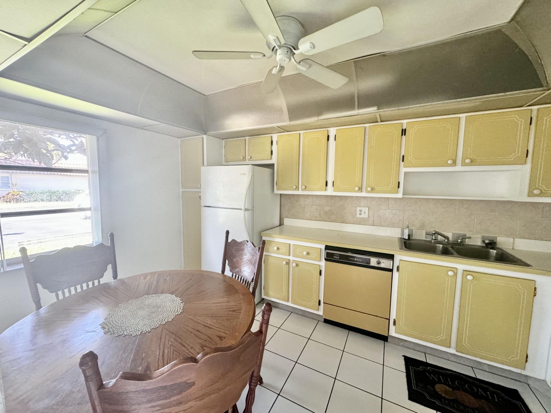 5725 E Fernley Dr Drive E, Unit 65, West Palm Beach, FL 33415 Photo