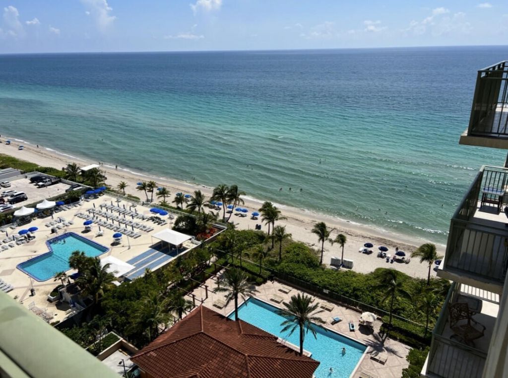 2080 S Ocean Drive, Unit 1608, Hallandale Beach, FL 33009 Photo