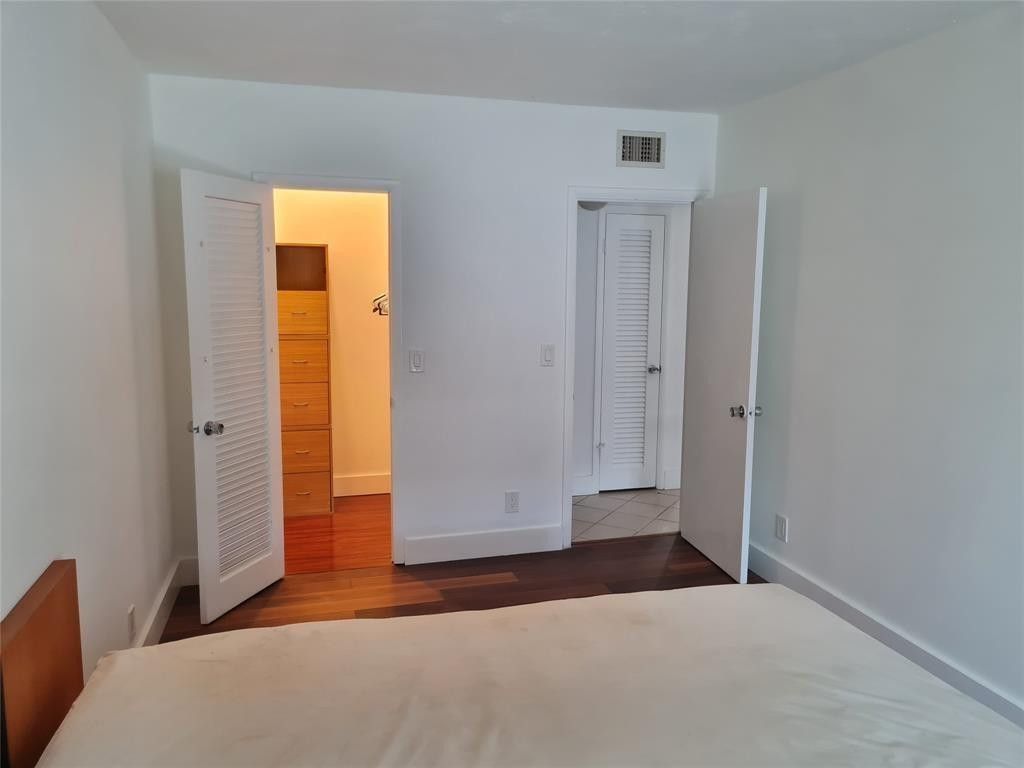 300 Golden Isles Drive, Unit 104, Hallandale Beach, FL 33009 Photo