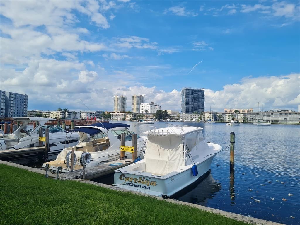 300 Golden Isles Drive, Unit 104, Hallandale Beach, FL 33009 Photo