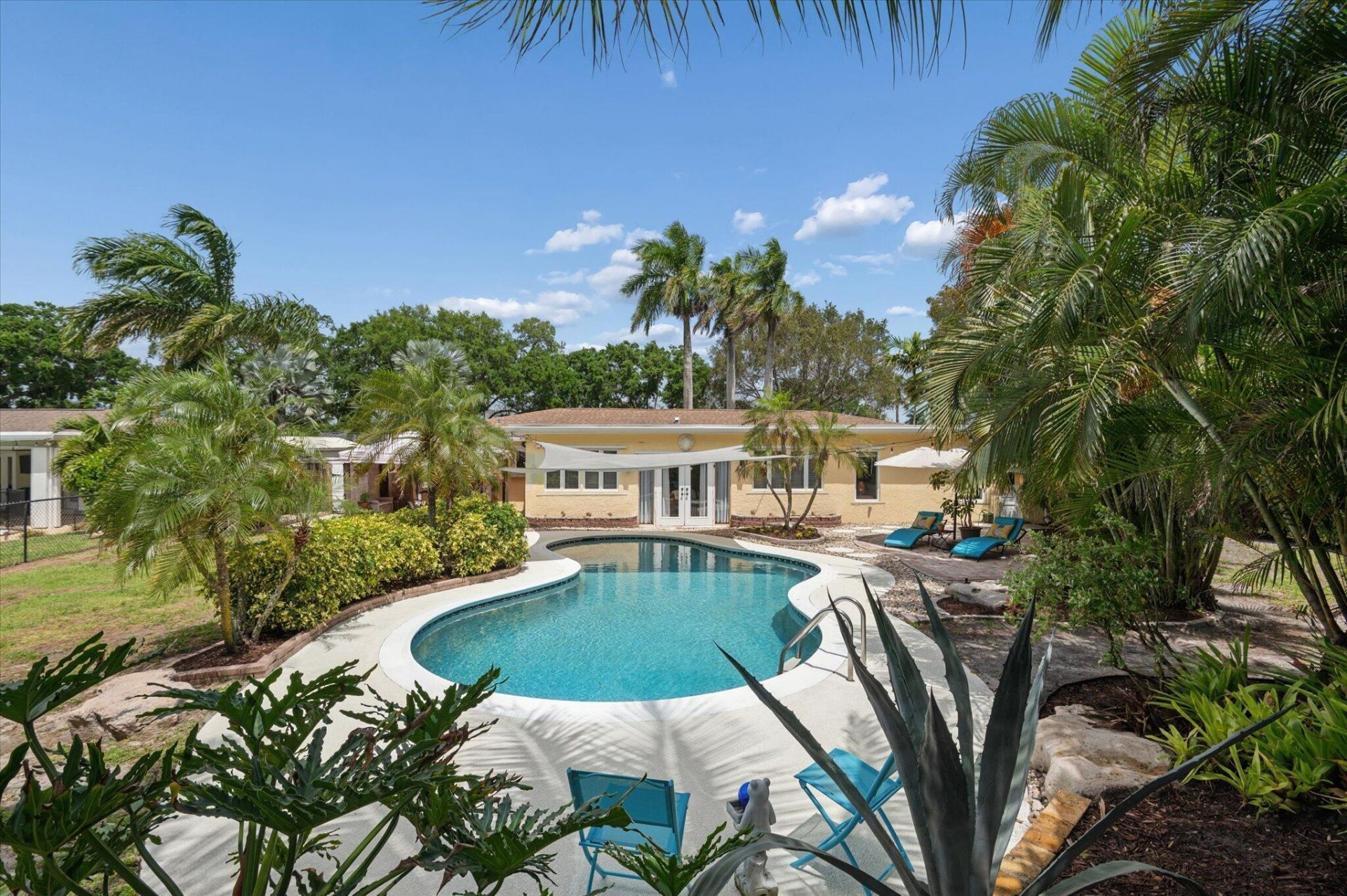 5900 SW 18th Street, Plantation, FL 33317 Photo