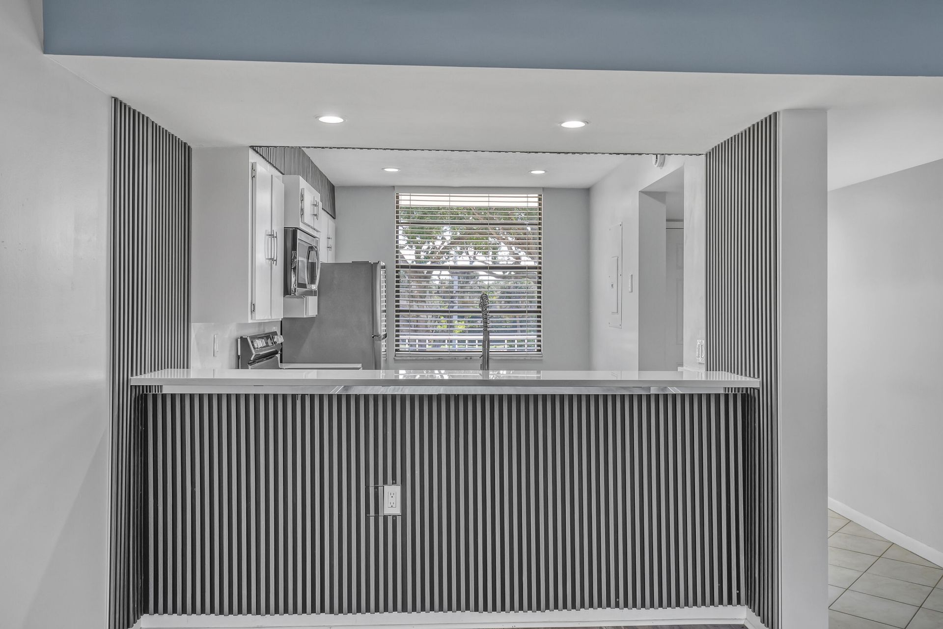 3650 Whitehall Drive, Unit 201, West Palm Beach, FL 33401 Photo