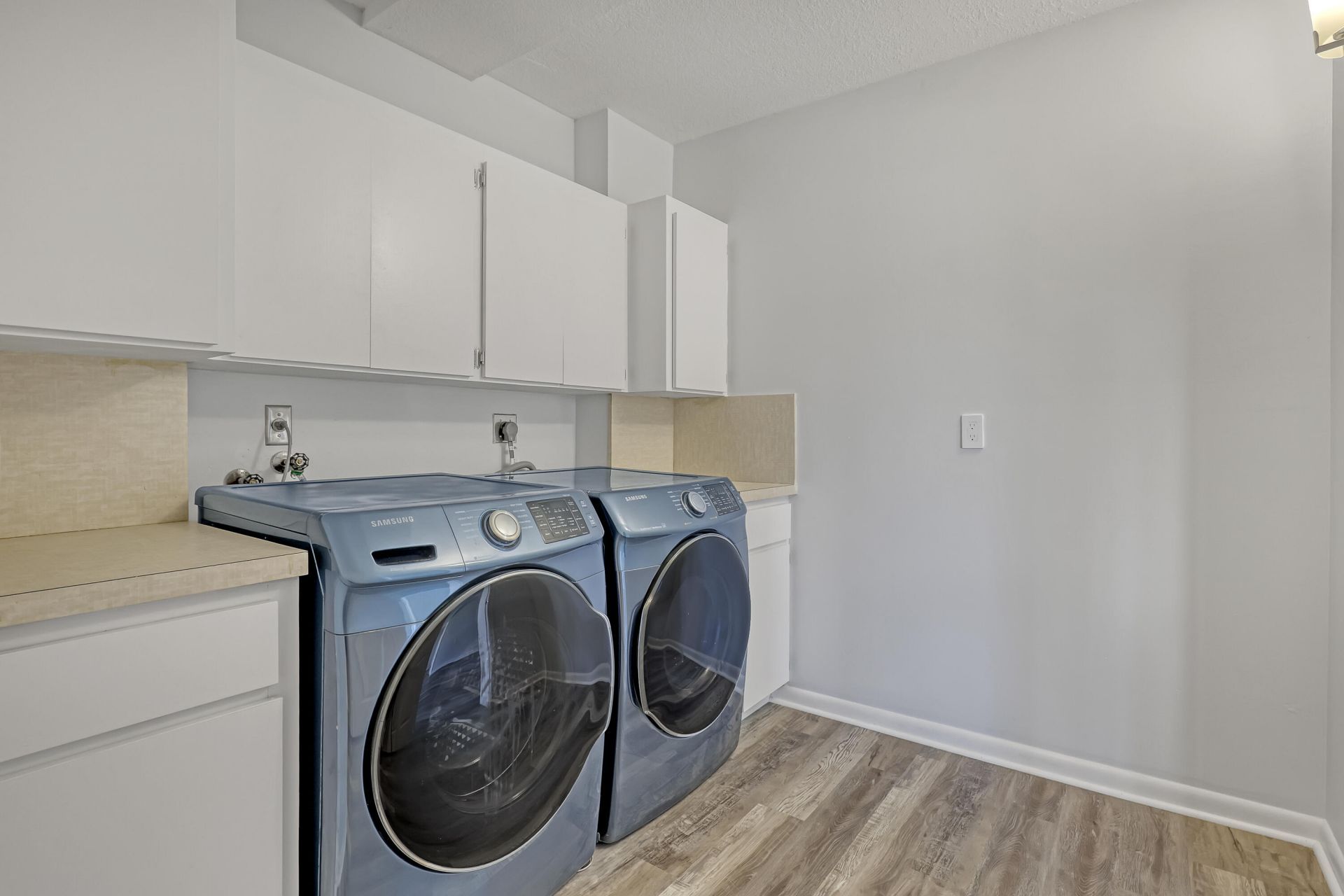 3650 Whitehall Drive, Unit 201, West Palm Beach, FL 33401 Photo