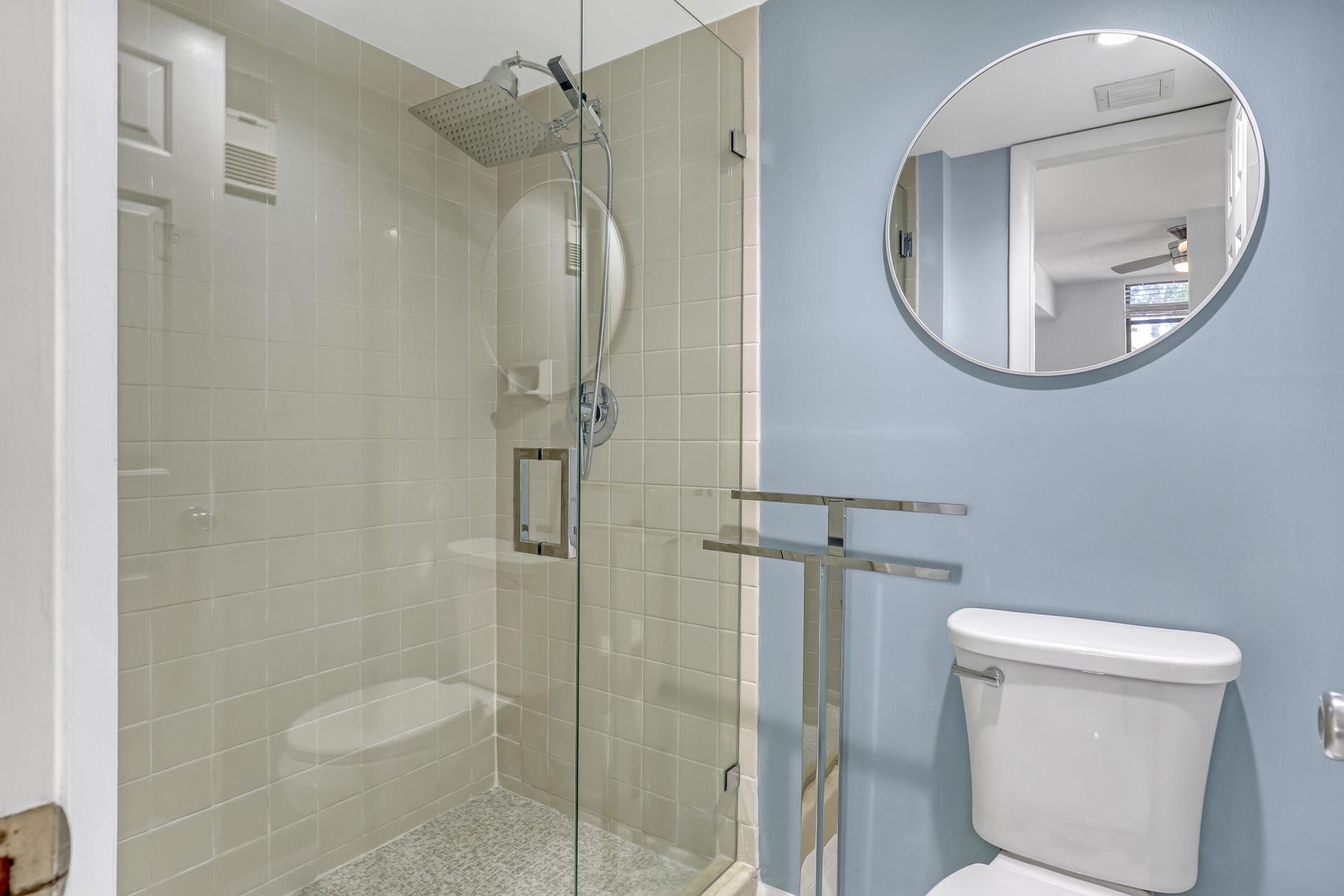 3650 Whitehall Drive, Unit 201, West Palm Beach, FL 33401 Photo
