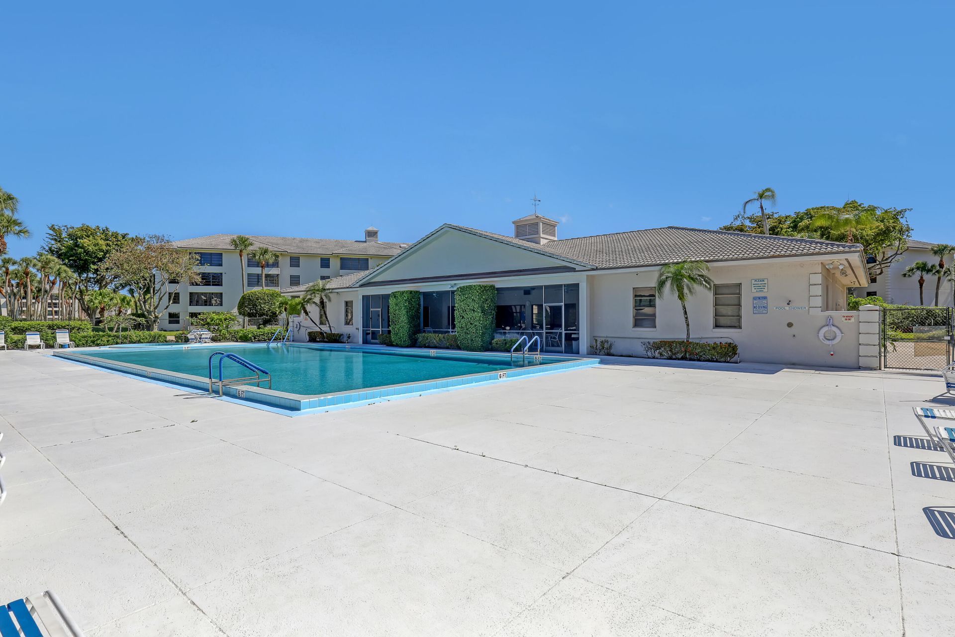3650 Whitehall Drive, Unit 201, West Palm Beach, FL 33401 Photo