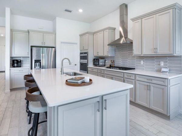 599 SE Villandry Way, Port St. Lucie, FL 34984