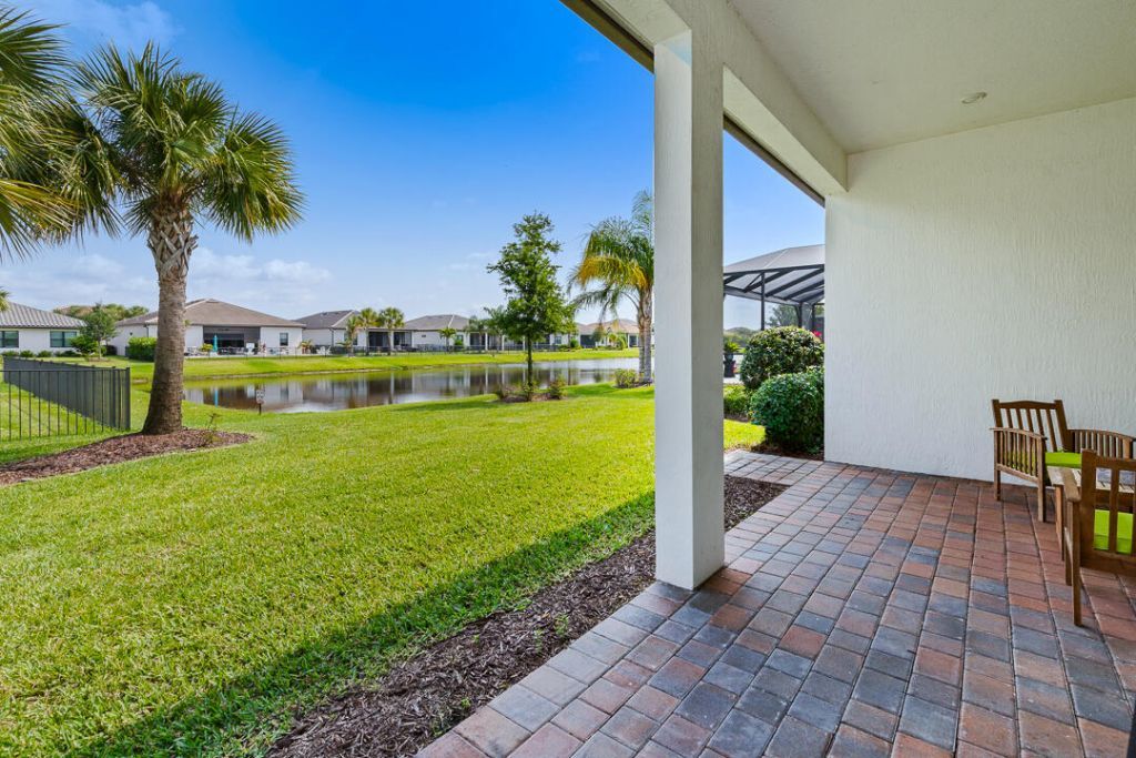 599 SE Villandry Way, Port Saint Lucie, FL 34984 Photo