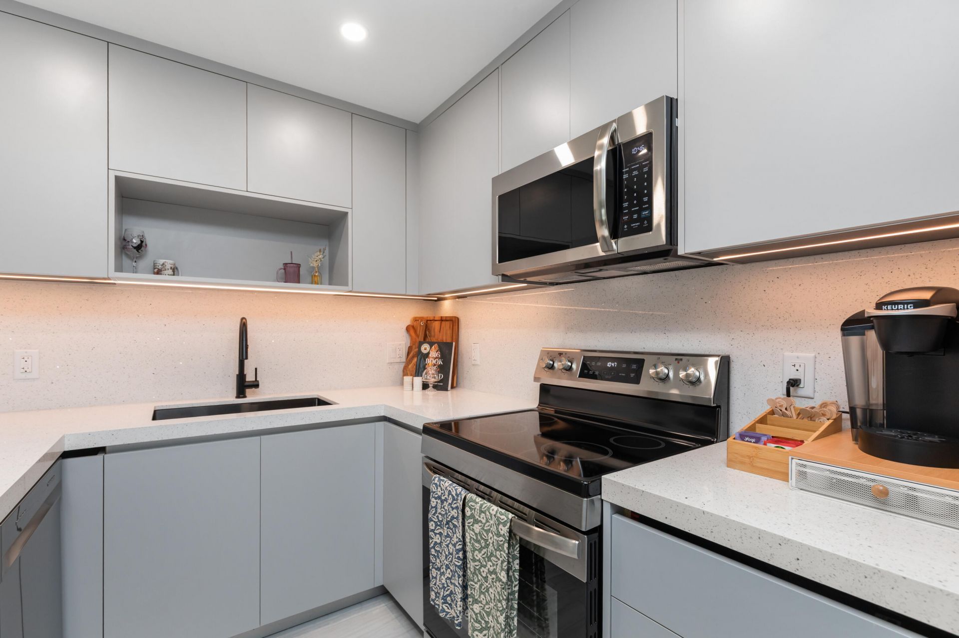 5203 NE 24th Terrace, Unit B210, Fort Lauderdale, FL 33308 Photo