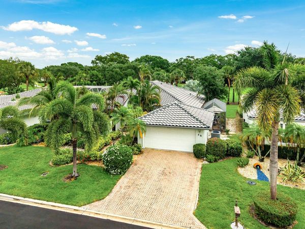 46 Woods Lane, Boynton Beach, FL 33436