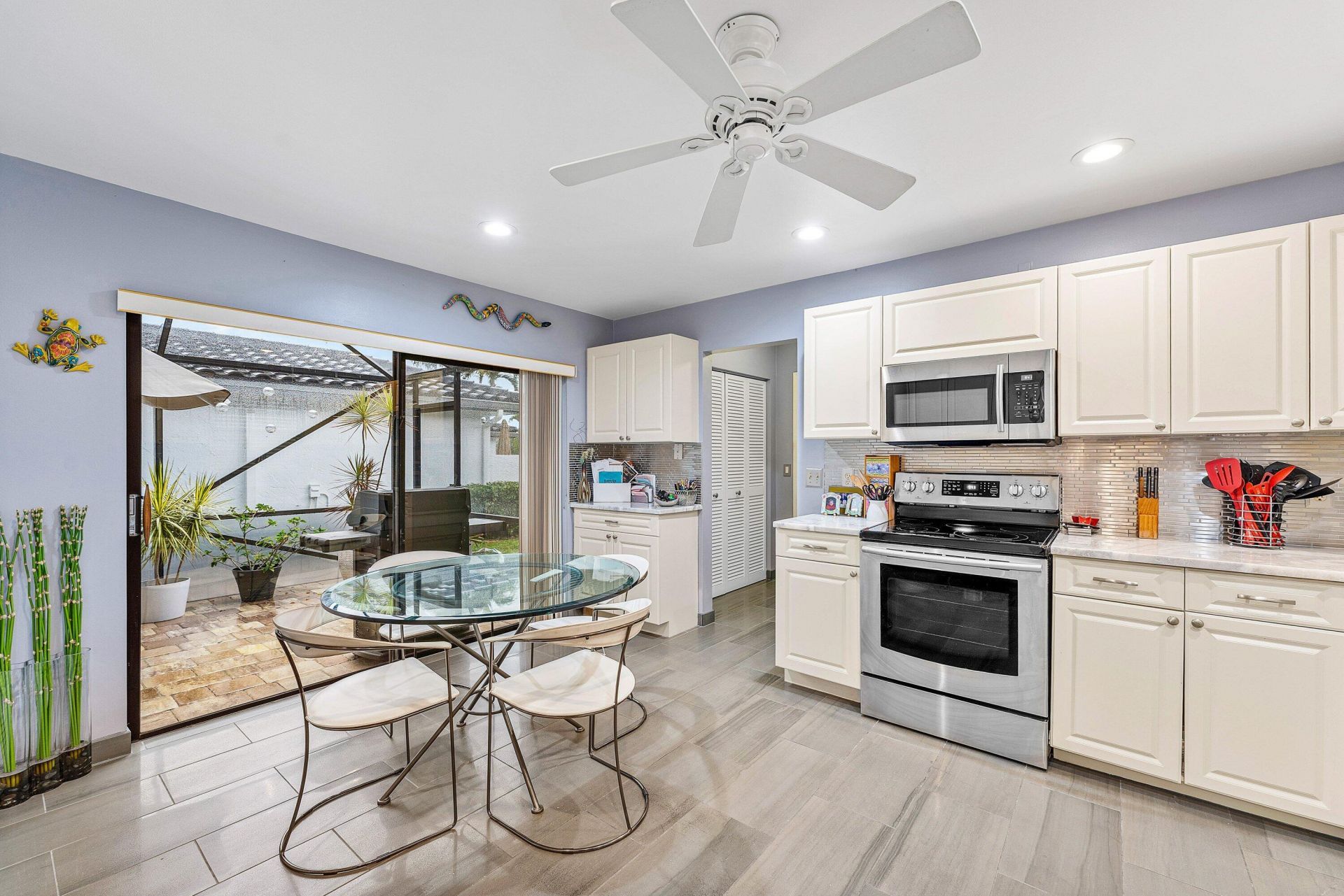 46 Woods Lane, Boynton Beach, FL 33436 Photo