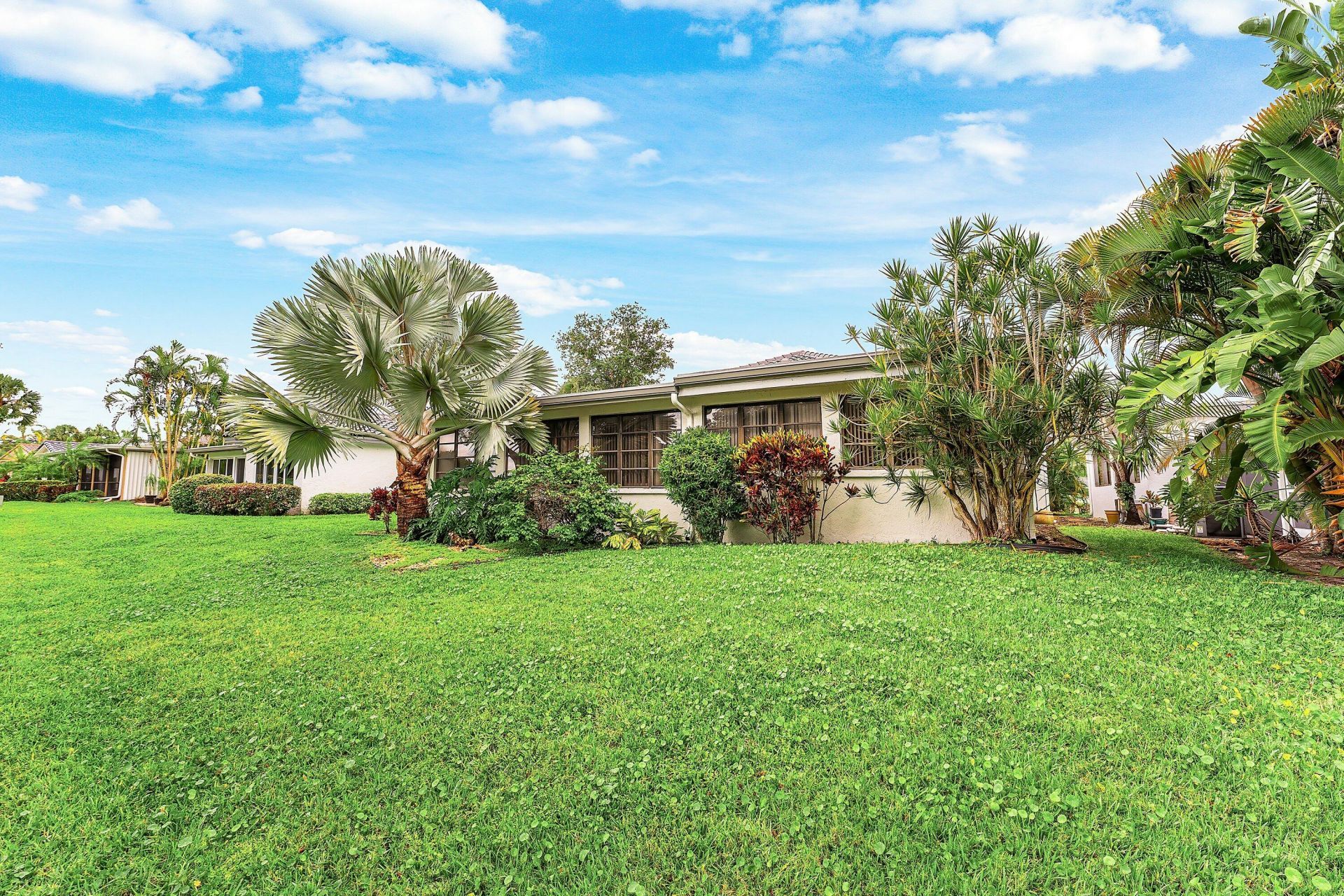 46 Woods Lane, Boynton Beach, FL 33436 Photo