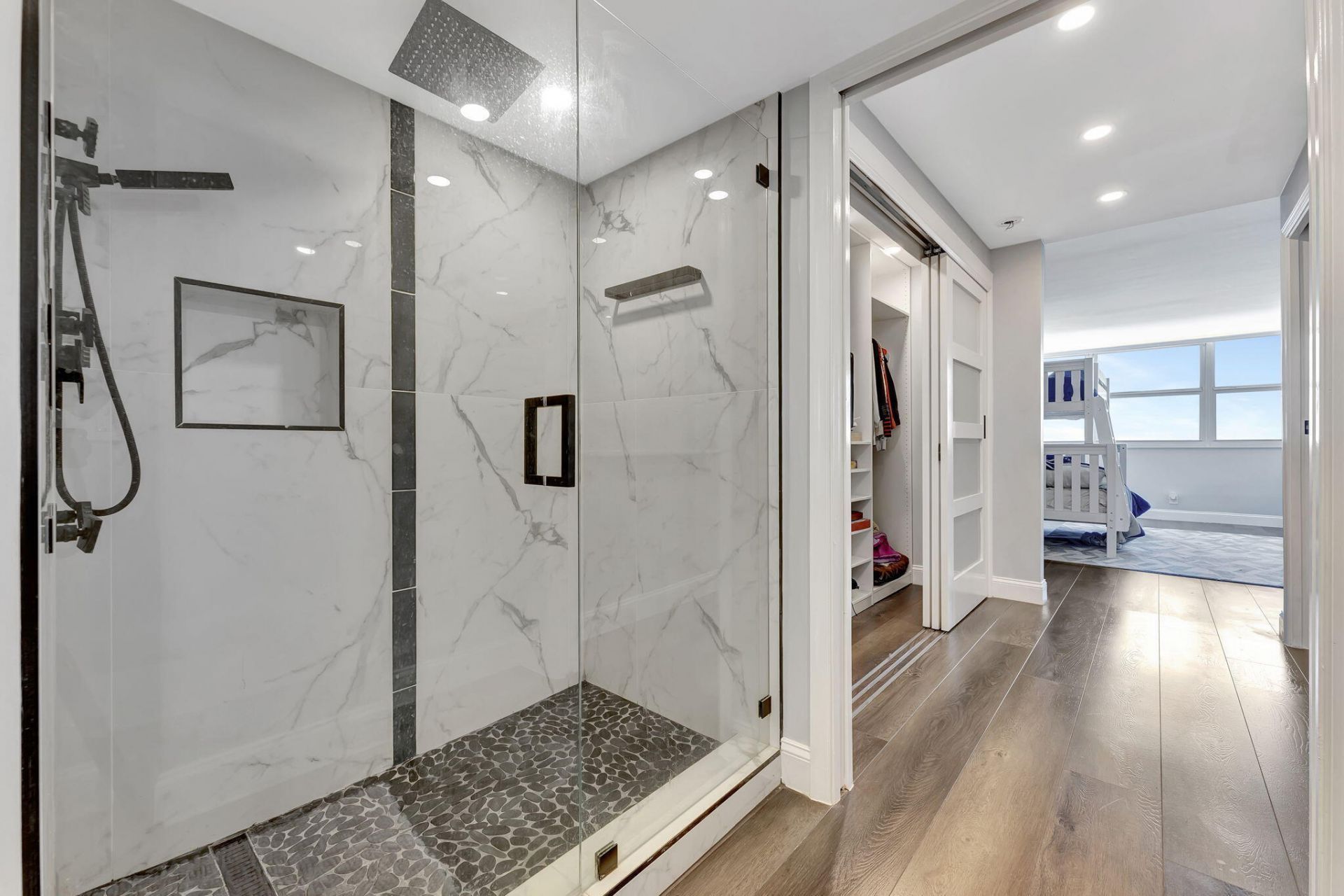 1890 S Ocean Drive, Unit 2103, Hallandale Beach, FL 33009 Photo