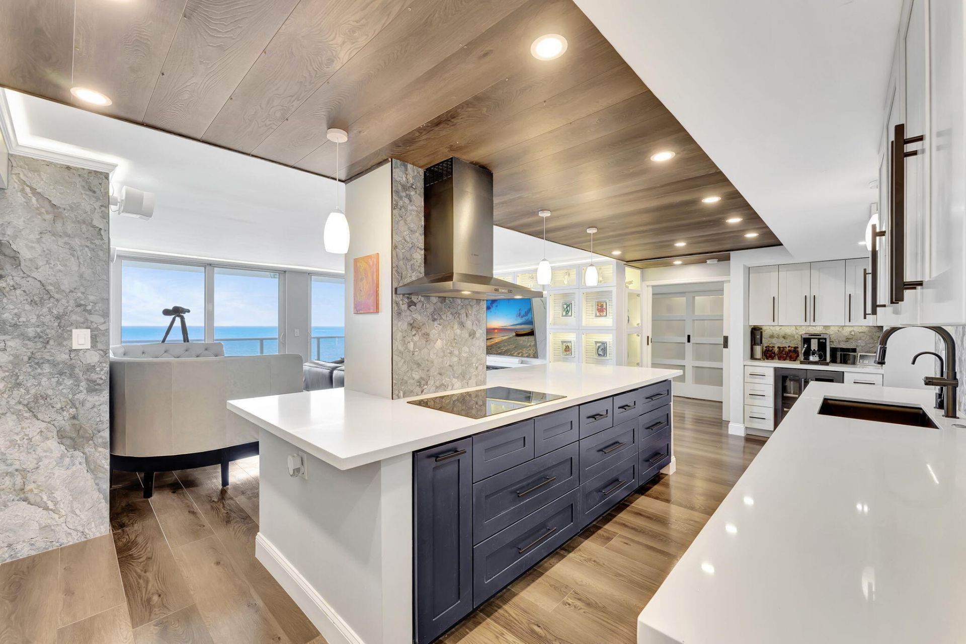 1890 S Ocean Drive, Unit 2103, Hallandale Beach, FL 33009 Photo