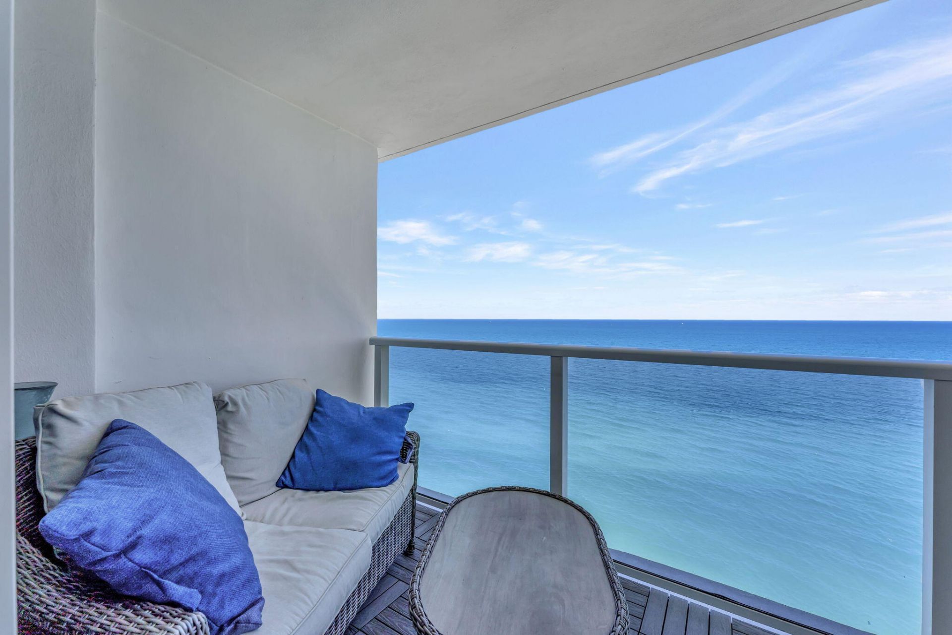 1890 S Ocean Drive, Unit 2103, Hallandale Beach, FL 33009 Photo