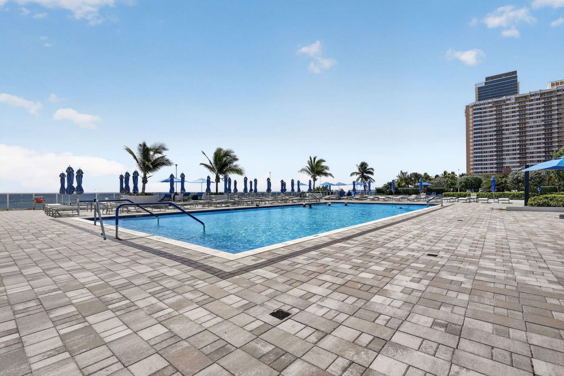 1890 S Ocean Drive, Unit 2103, Hallandale Beach, FL 33009 Photo