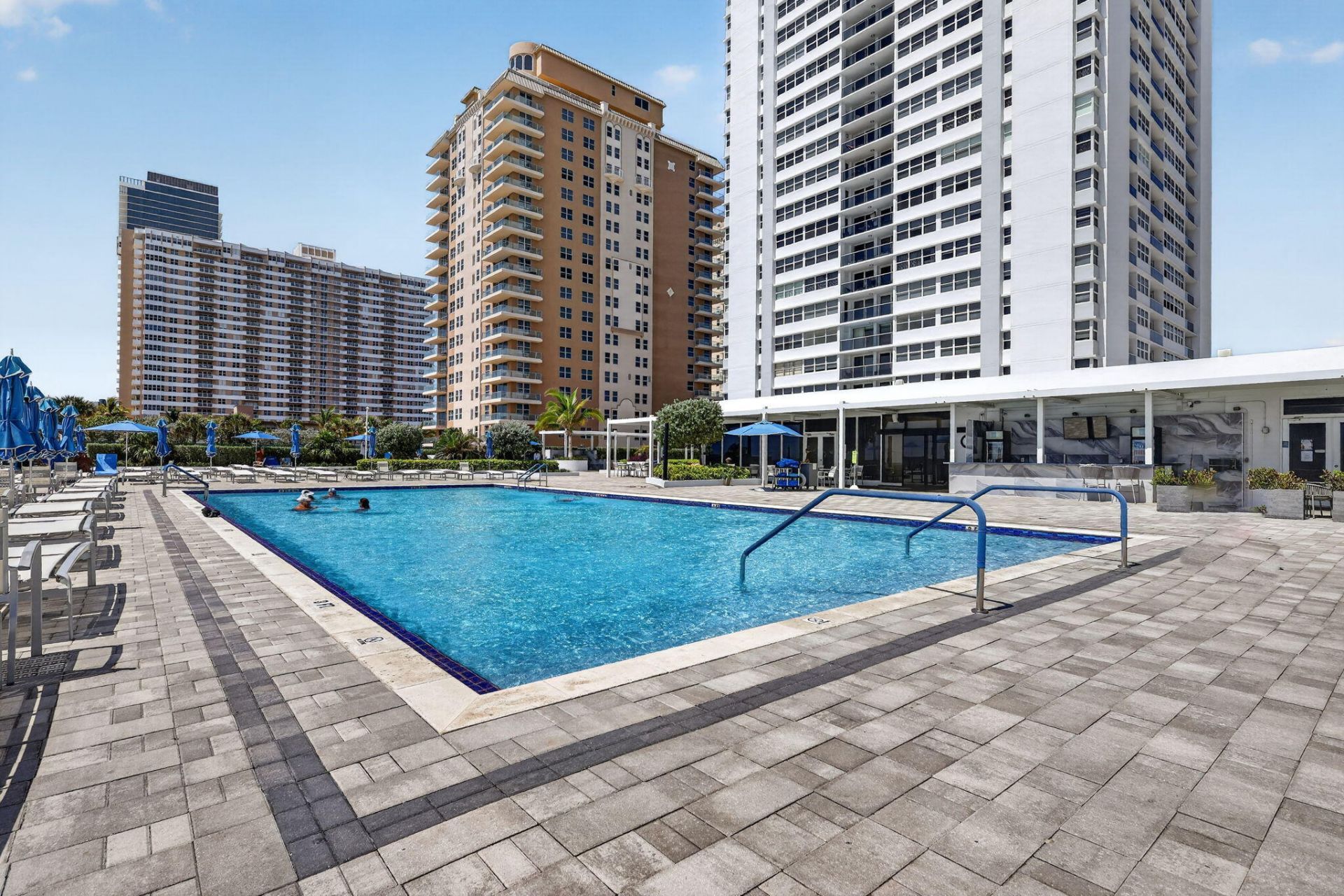 1890 S Ocean Drive, Unit 2103, Hallandale Beach, FL 33009 Photo