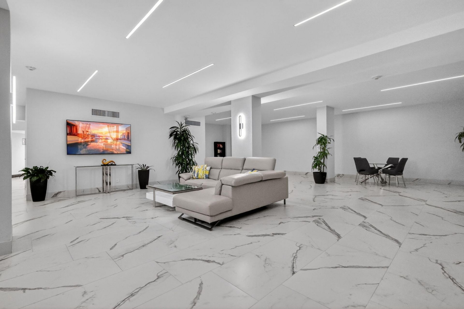 1890 S Ocean Drive, Unit 2103, Hallandale Beach, FL 33009 Photo