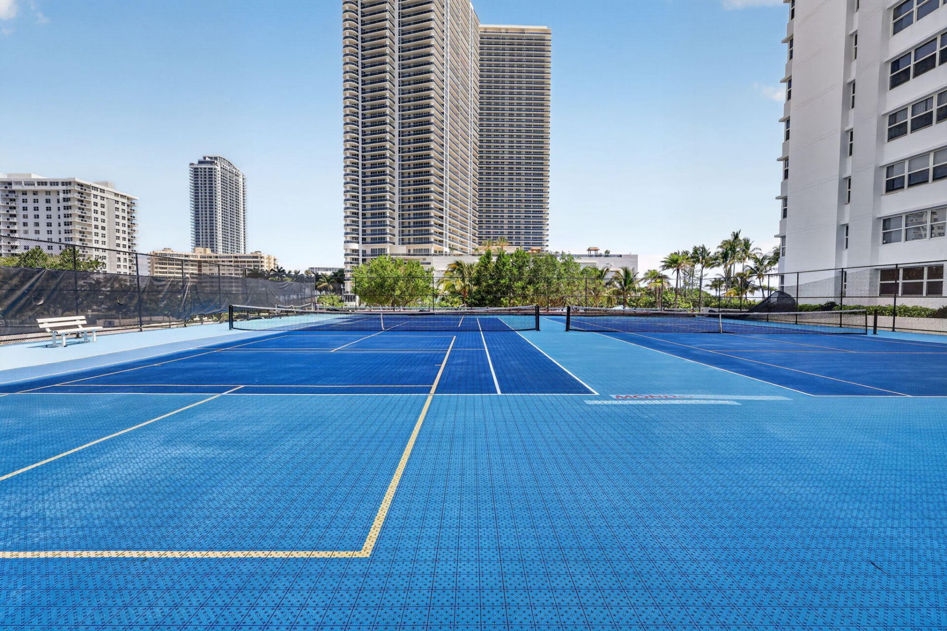 1890 S Ocean Drive, Unit 2103, Hallandale Beach, FL 33009 Photo
