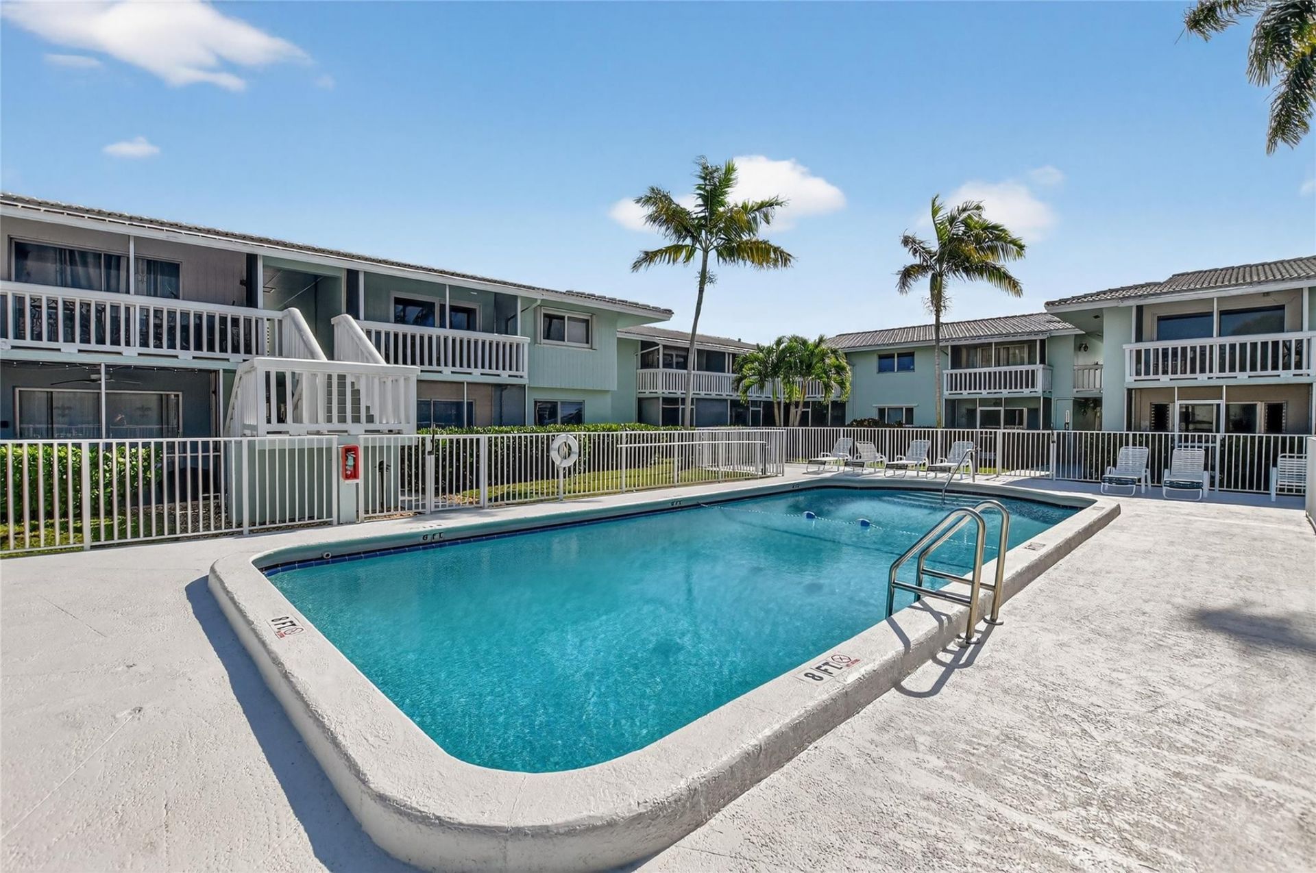 322 N Federal Highway, Unit 240, Deerfield Beach, FL 33441 Photo
