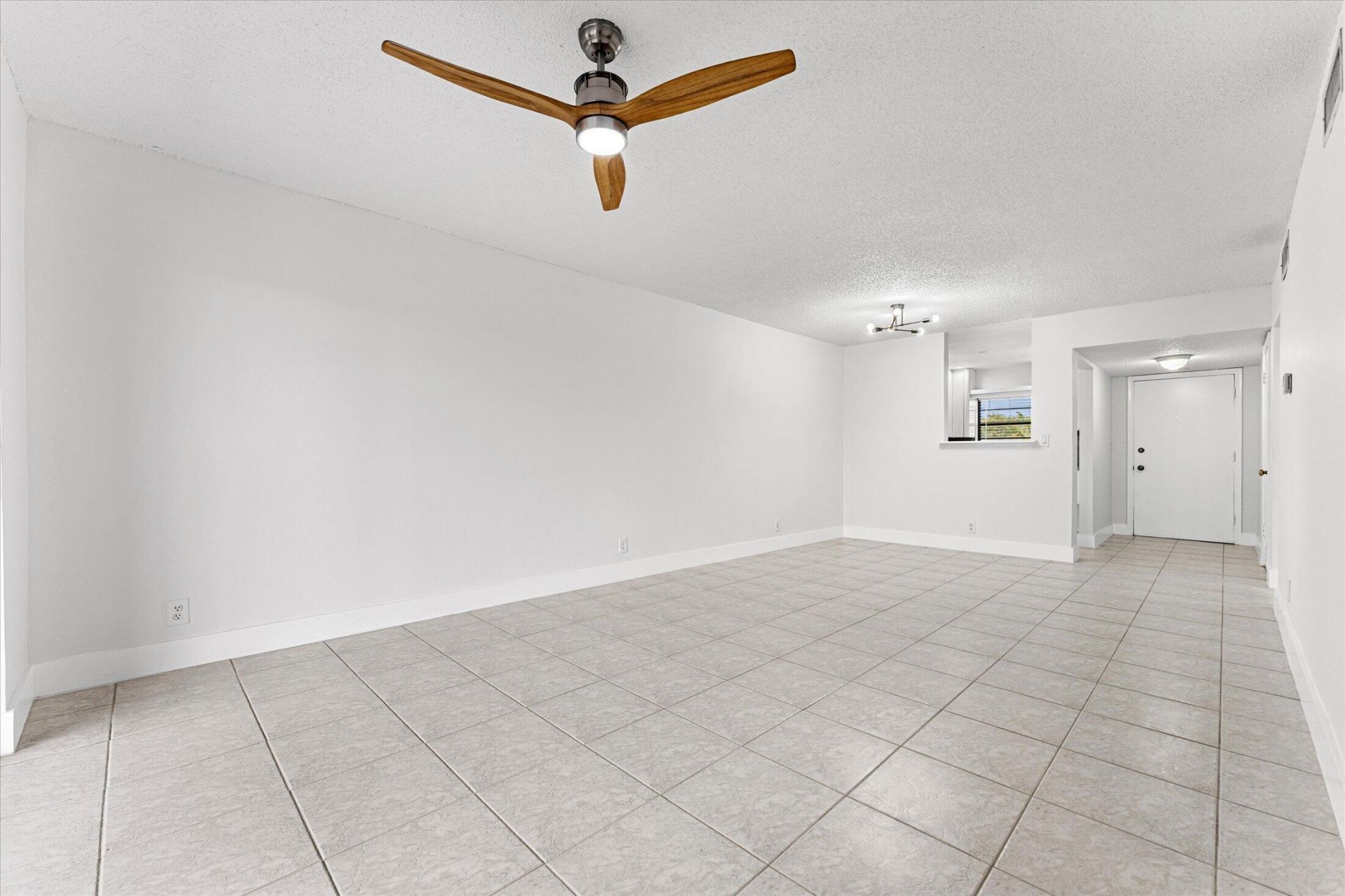200 W Jacaranda Country Club Drive, Unit 3c, Plantation, FL 33324 Photo