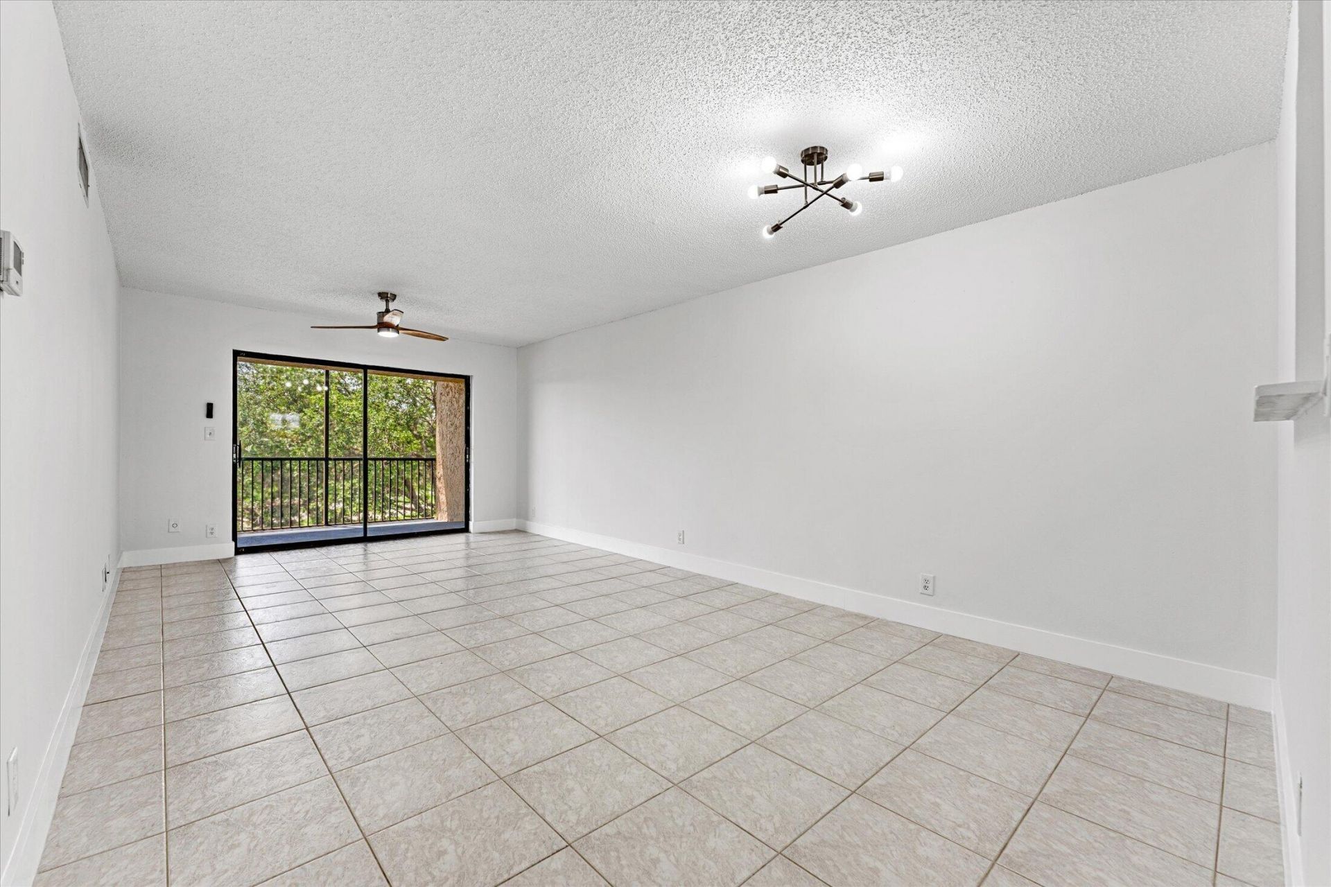 200 W Jacaranda Country Club Drive, Unit 3c, Plantation, FL 33324 Photo