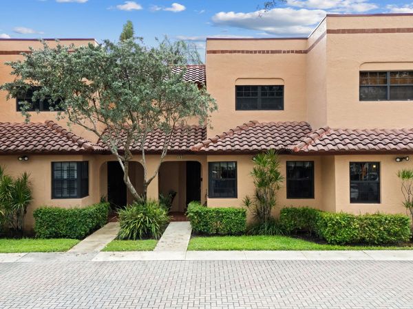 201 NE 16th Place, Unit 104, Fort Lauderdale, FL 33305