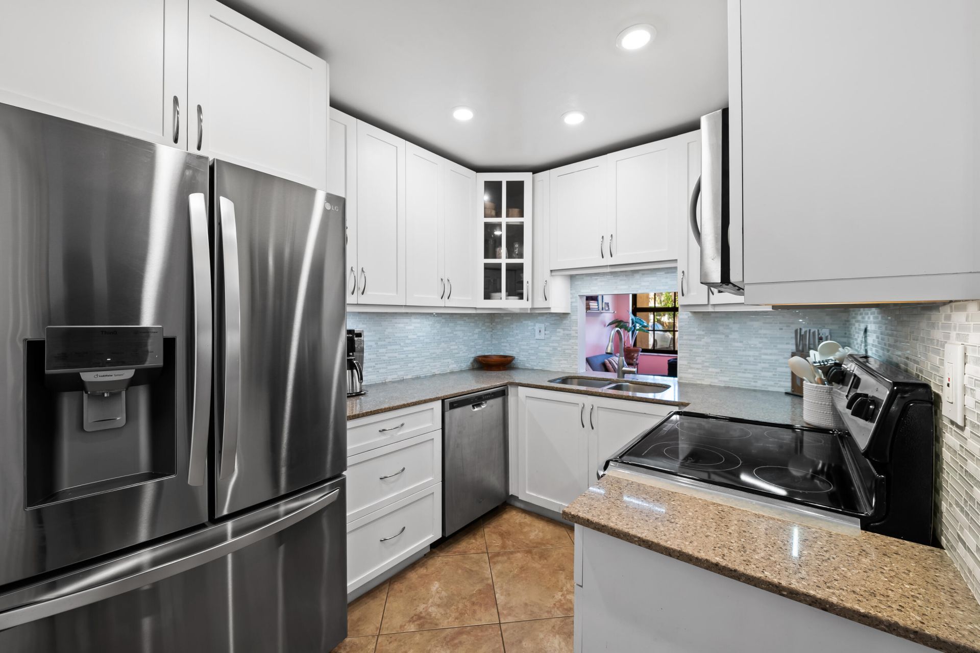 201 NE 16th Place, Unit 104, Fort Lauderdale, FL 33305 Photo