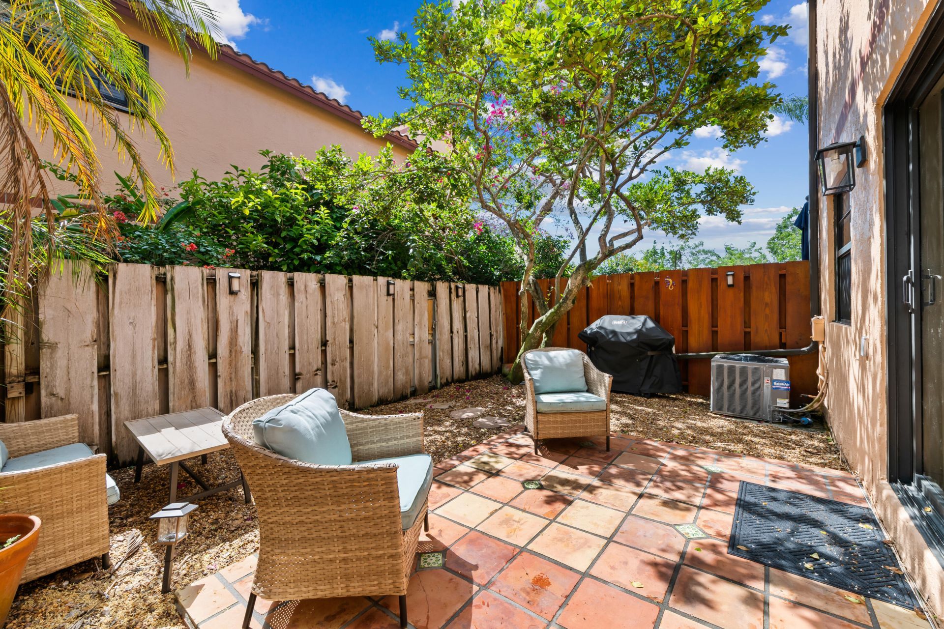 201 NE 16th Place, Unit 104, Fort Lauderdale, FL 33305 Photo