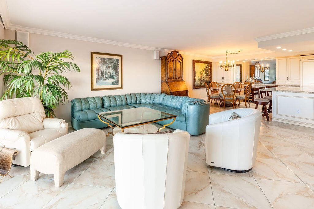 875 E Camino Real, Boca Raton, FL 33432 Photo