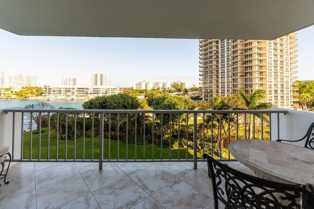 875 E Camino Real, Boca Raton, FL 33432 Photo