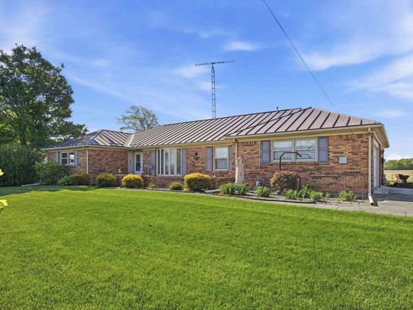 1761 W SR 32 Highway, Winchester, IN 47394