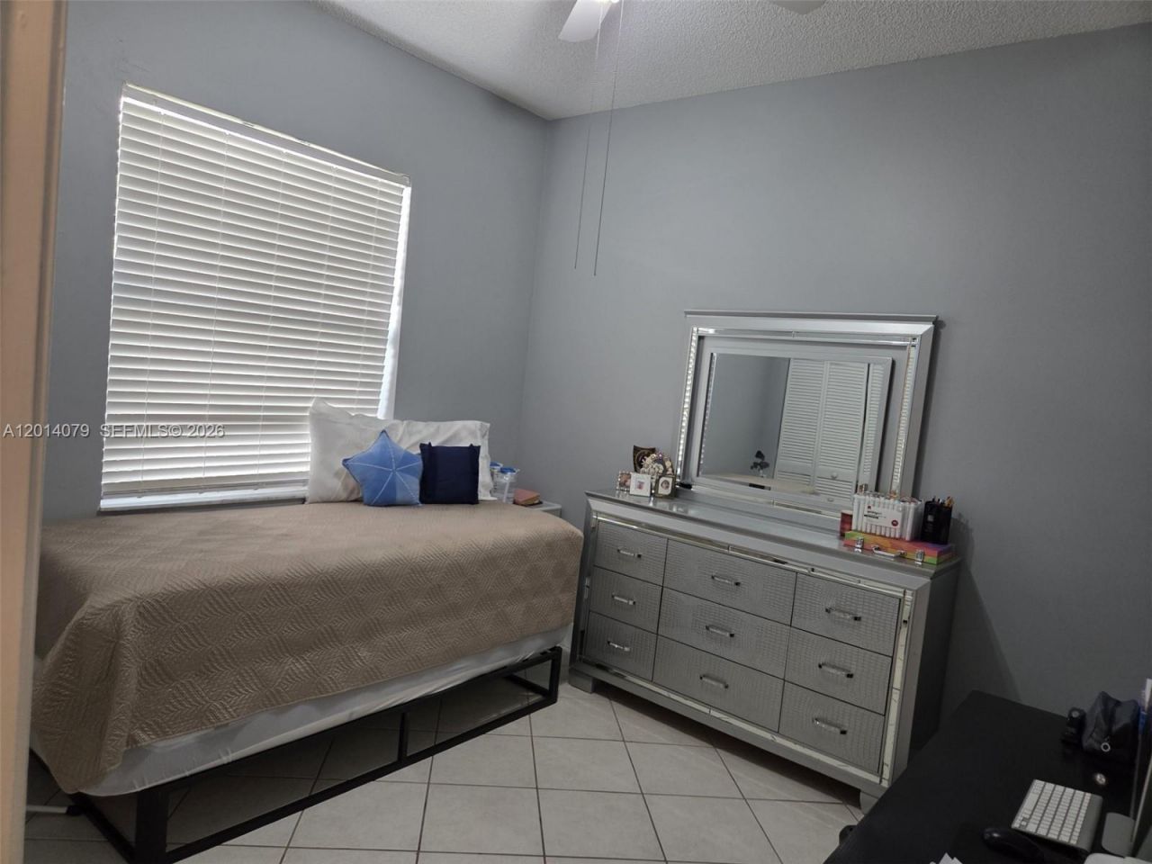 1101 NW 180th Ave , Pembroke Pines, FL 33029 Photo