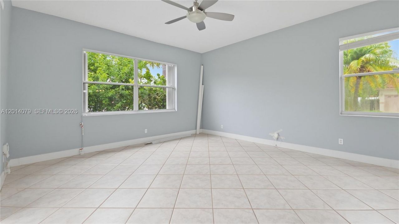 1101 NW 180th Ave , Pembroke Pines, FL 33029 Photo